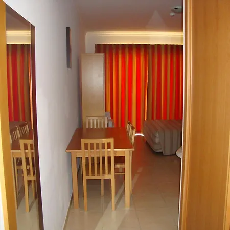 Mantamar Hotel apartamentowy