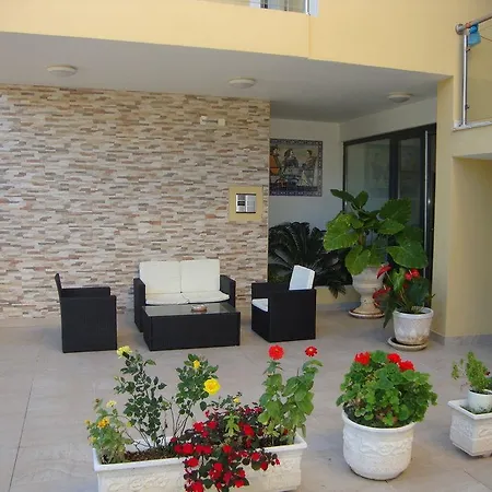 Mantamar Aparthotel 3*
